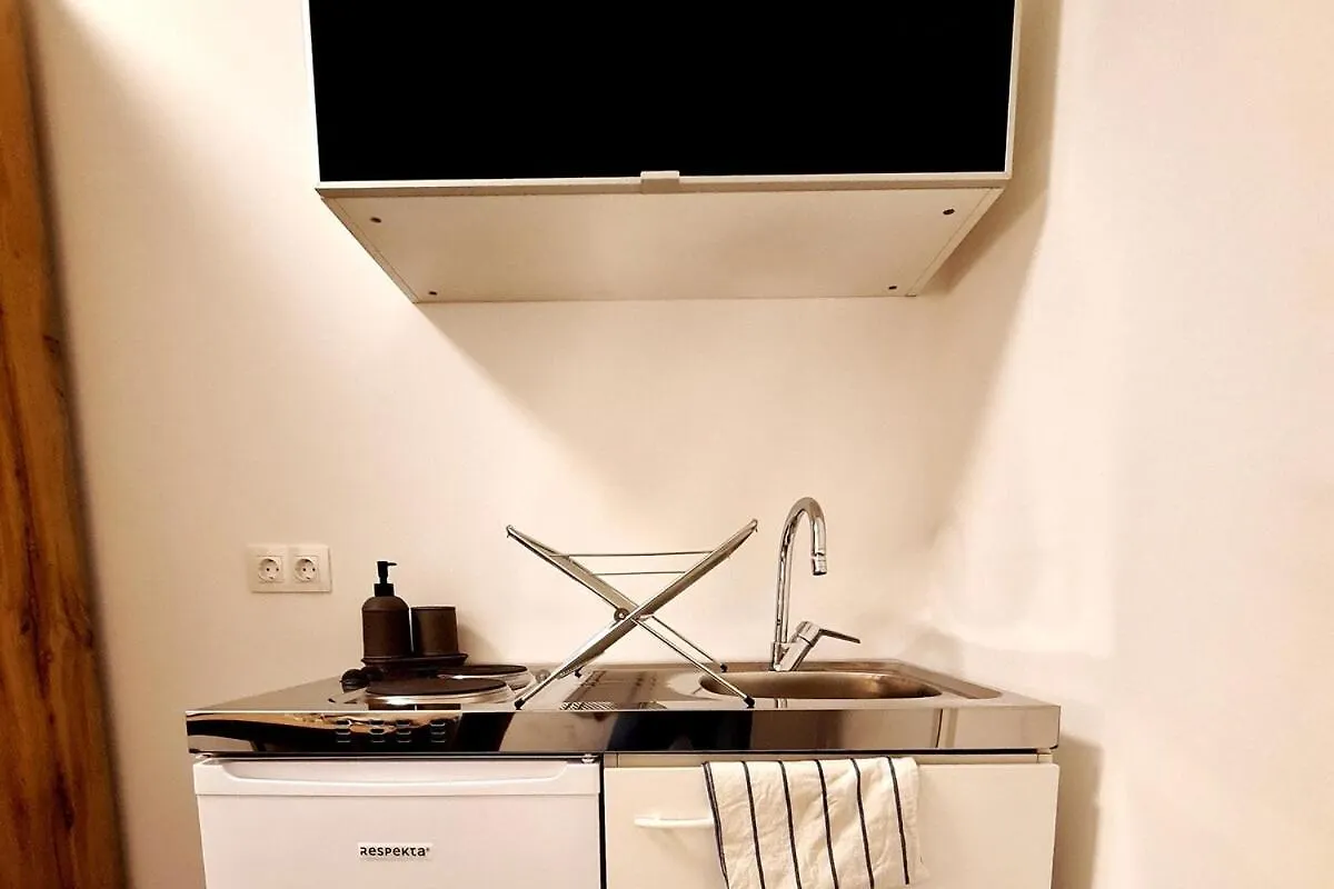 Bright And Quiet City Apartment Near Schoenbrunn Vienna Austria